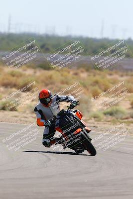 media/Sep-25-2023-Moto Forza (Mon) [[81ffa65e0a]]/B-C Group/Session 3 (Turn 16)/